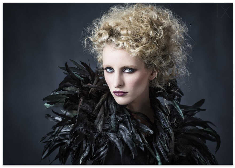 Feathered Fredau