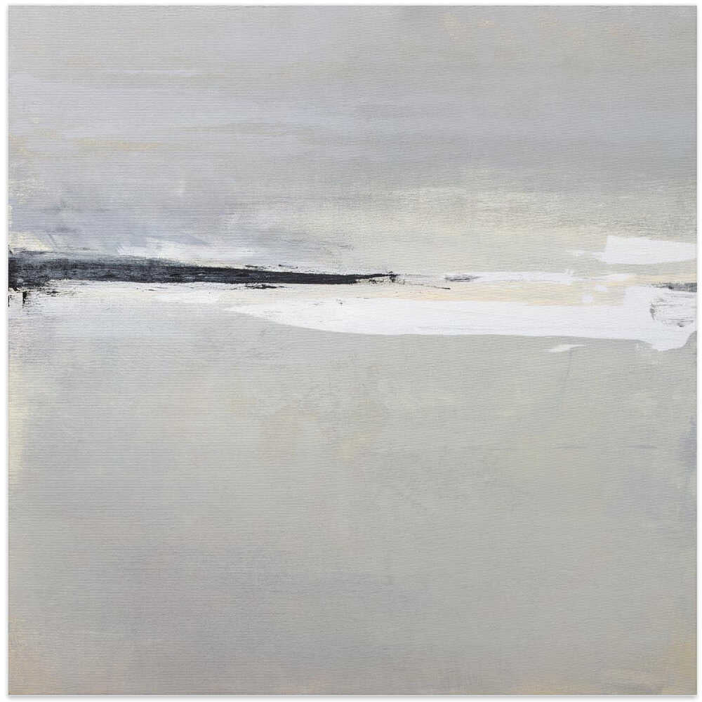 Serene Horizon with Soft Gray and White Tones
